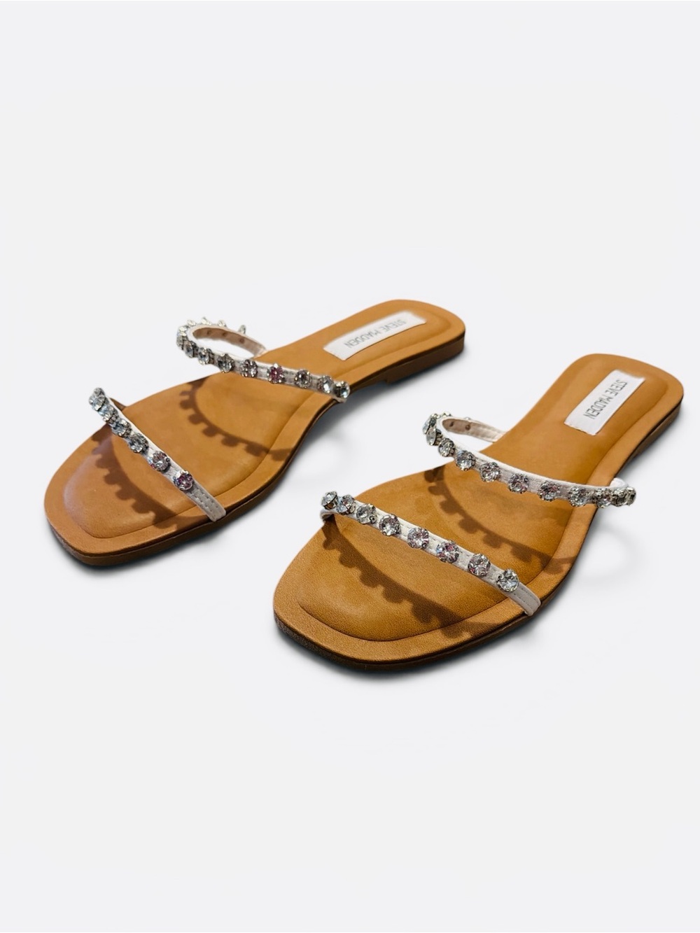 Steve Madden Retreat Rhinestone Sandals Womens Size 11 White Strap Nude Footbed - Picture 2 of 8